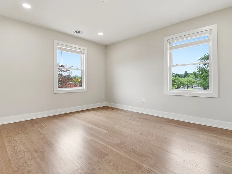 134 Snyder Ave #B — Photo 10