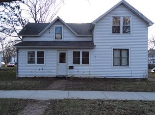 517 12th St SE, Menomonie, WI 54751