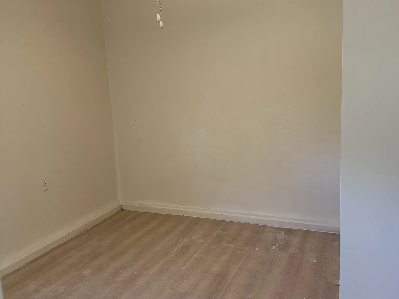 27020 Cottonwood Ave — Photo 3