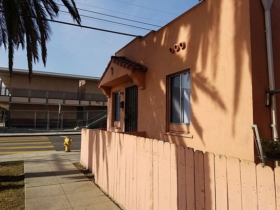 2nd image of 1501 E Young St