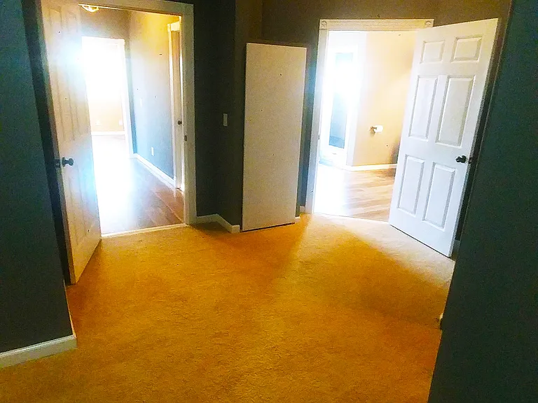 2112 Family Ln #C — Photo 37