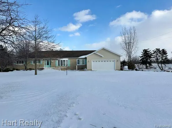 374 Ubly Rd, Sandusky, MI 48471