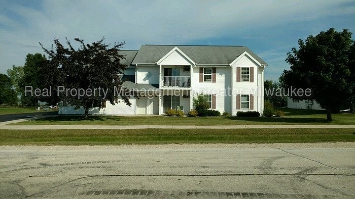 1st image of 244 Minz Park Cir APT 1