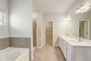 3601 Deaton Trl — Photo 30