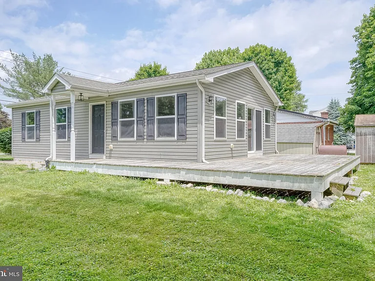 203 Hamilton St — Photo 24
