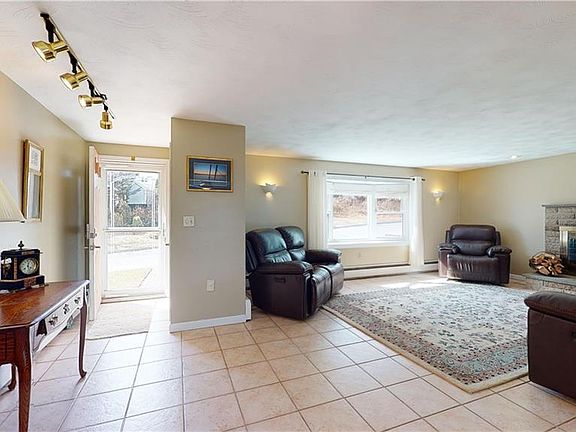5th image of 51 Clifden Ave