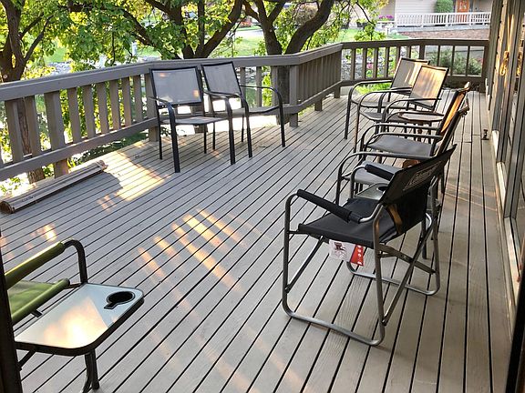 Shaded back patio overlooking the lake