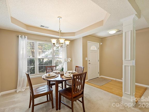 5th image of 14446 Arlandes Dr