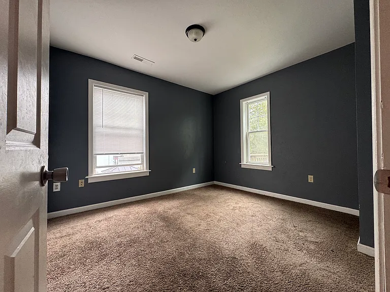 152 Lamberton St #2B — Photo 5