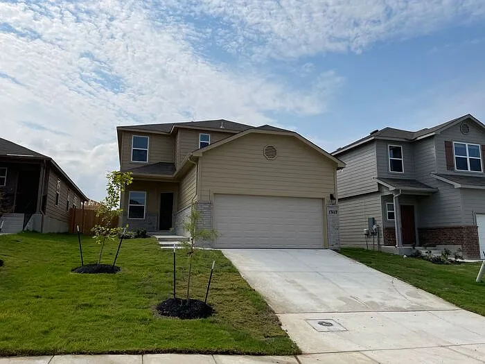 4 bed, 2.5 bath, 1903 sqft, $1,750 — Photo 3