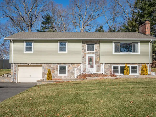 98 Timber Trail, East Hartford, CT 06118