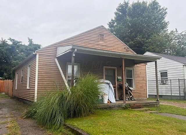 1st image of 844 Virginia St