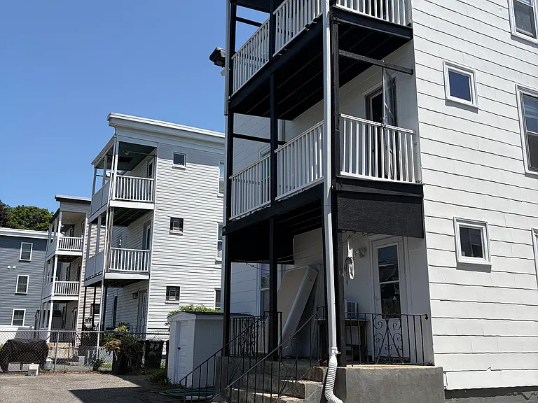 19 Sturgis St #2 — Photo 2