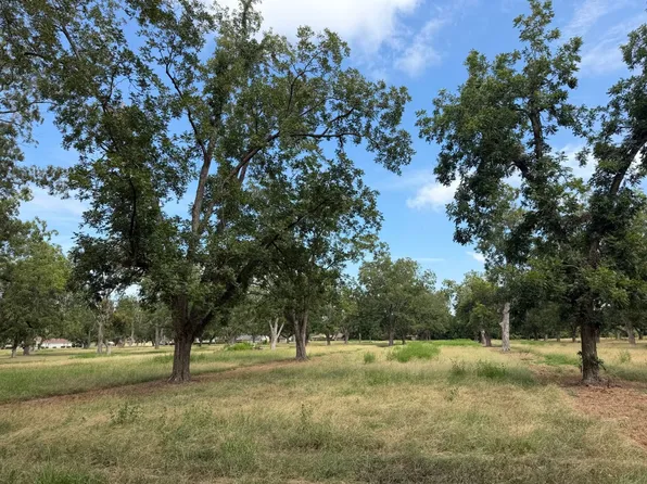 Bland Rd, Waycross, GA 31501