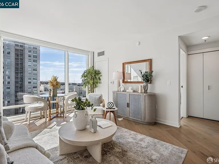 401 Harrison St #10E — Photo 2