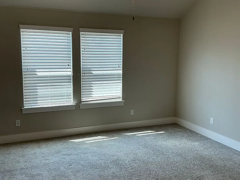 640 The Cottages Dr — Photo 27
