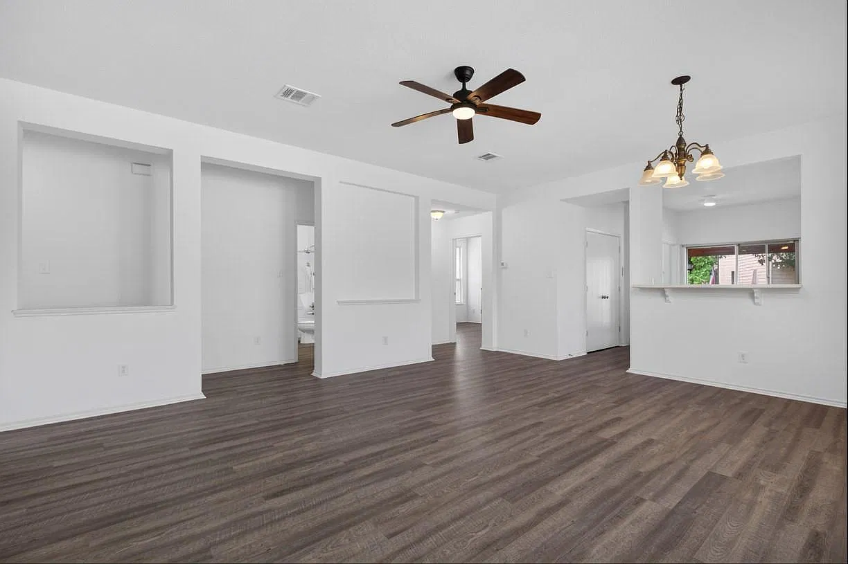 3 bed, 2.0 bath, 1693 sqft, $2,150 — Photo 4