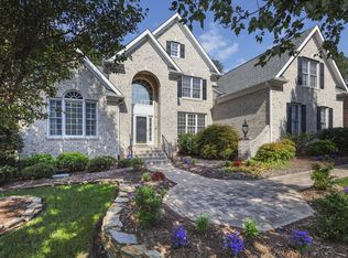 10853 Round Brook Cir, Raleigh, NC 27617