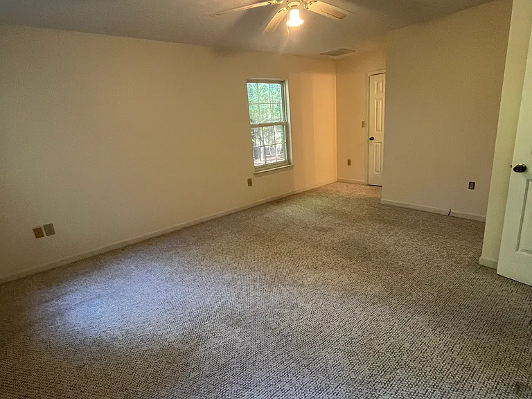 Primary Bedroom - 1st floor