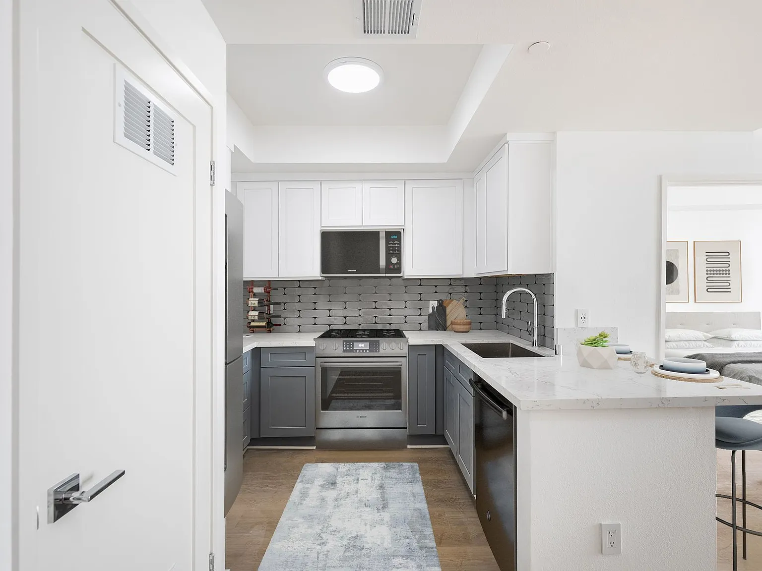 1317 Westgate Ave — Photo 3