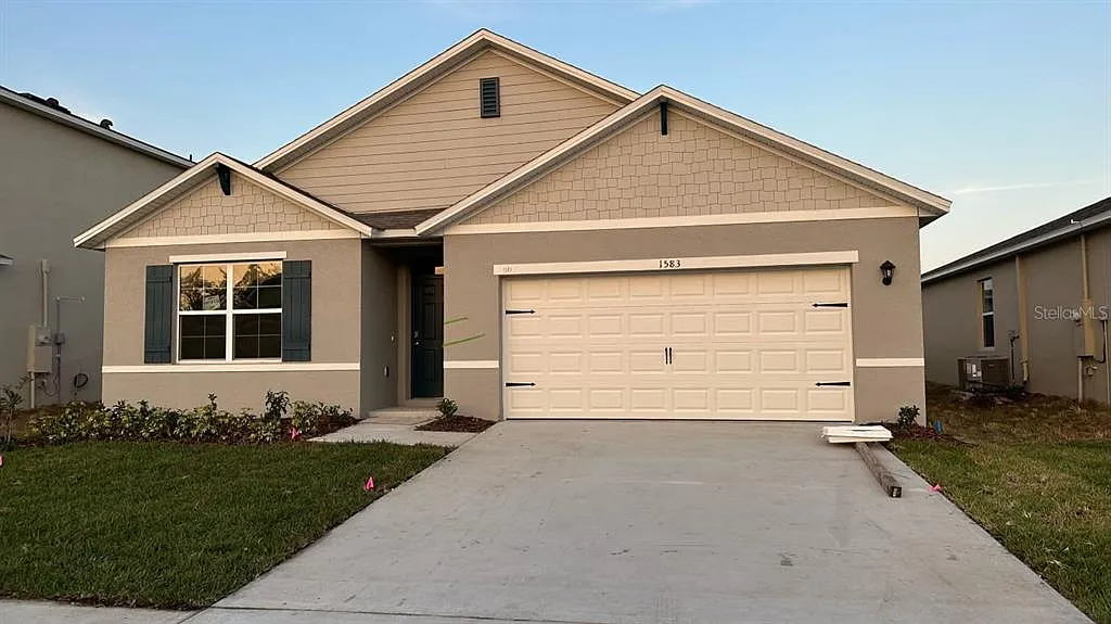 4 bed, 2.0 bath, 1846 sqft, $2,550 — Photo 2