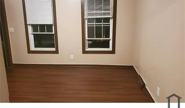 2 bed, 1000 sqft, $1,050 — Photo 4