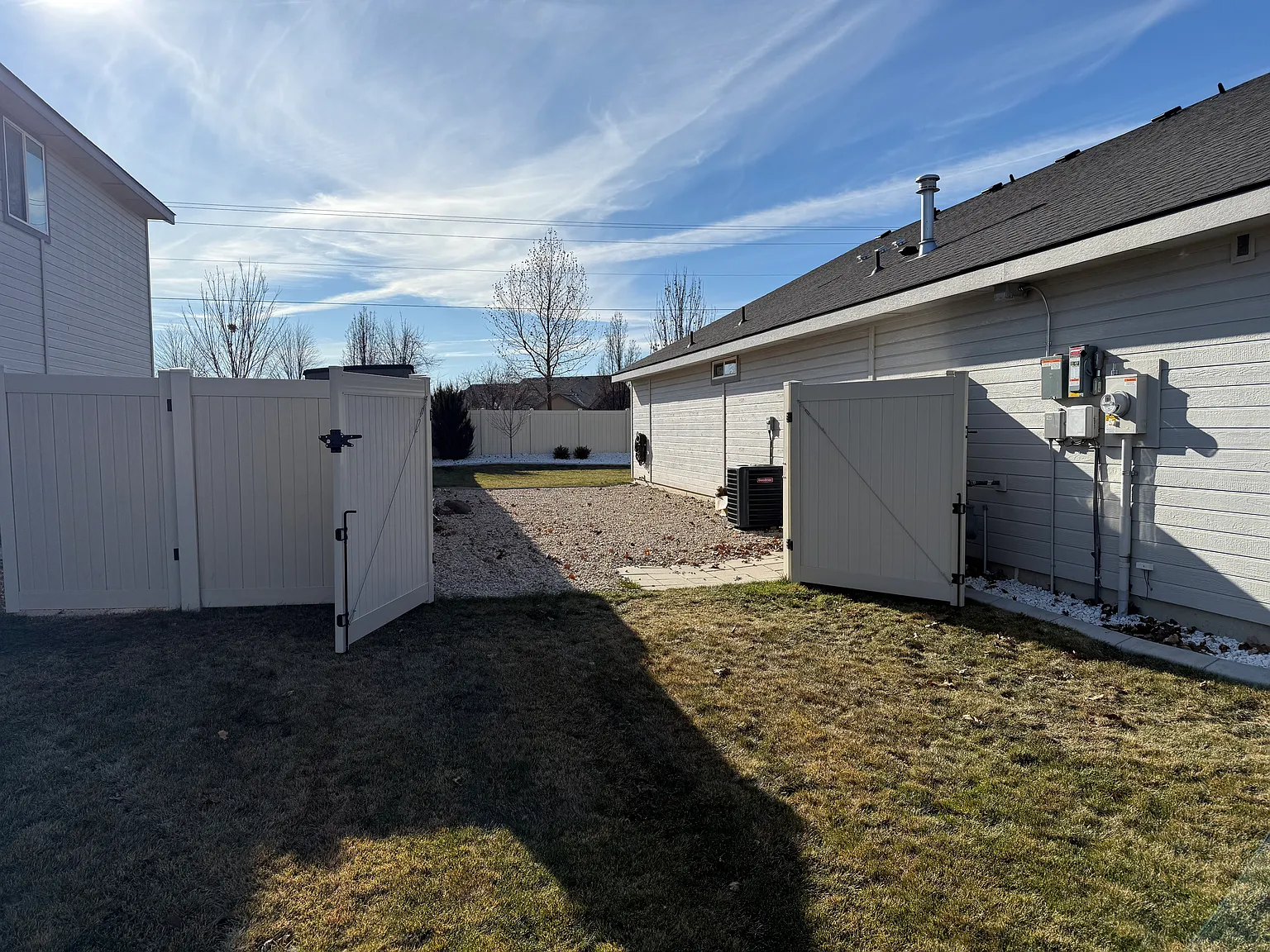 3 bed, 1623 sqft, $2,295 — Photo 3