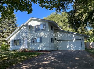 1260 Dunberry Ln, Eagan, MN 55123