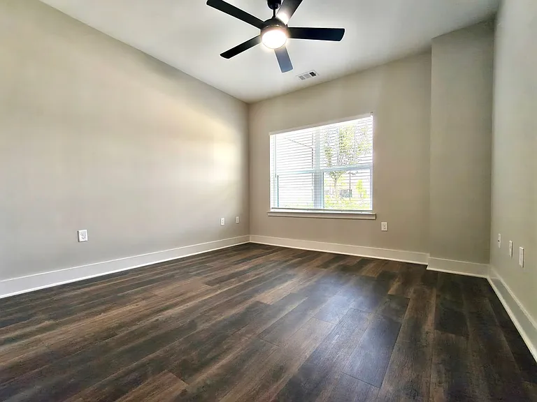Treesort Luxury Living — Photo 63