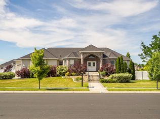 1424 W 2615 S, Syracuse, UT 84075