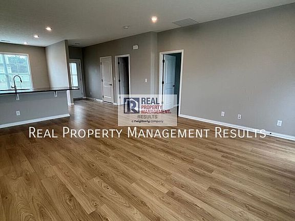 3rd image of 9867 Monte Way