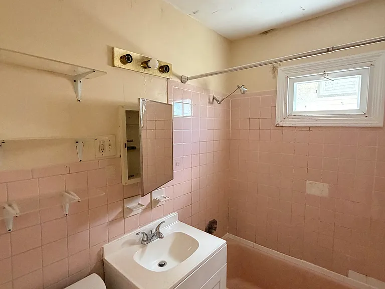 86 Main Street Anx #1 — Photo 9