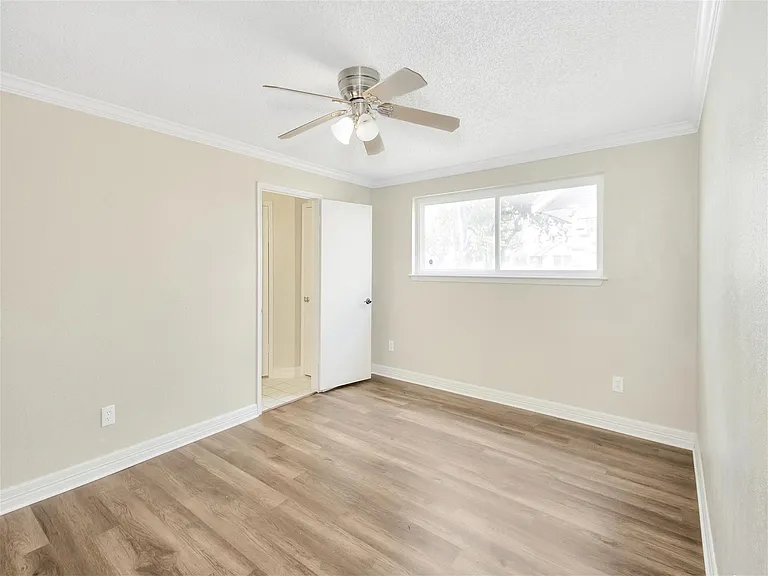 2311 Lemonwood Ln — Photo 15