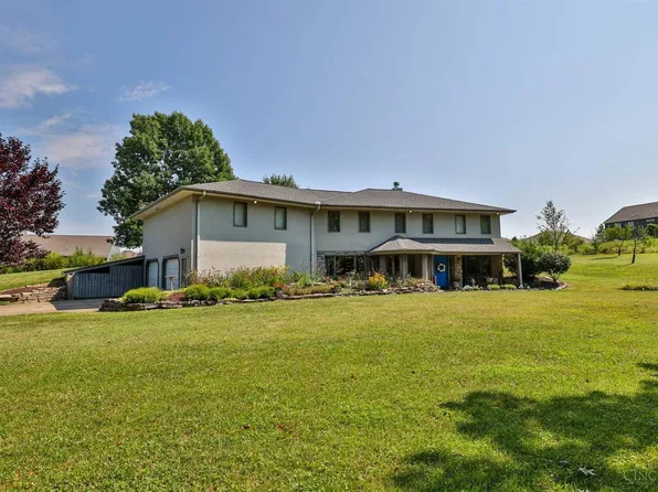 328 Mount Holly Rd, Amelia, OH 45102