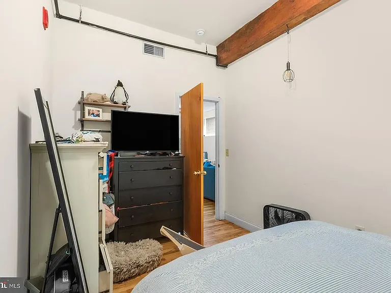 200 Krams Ave #21 — Photo 17