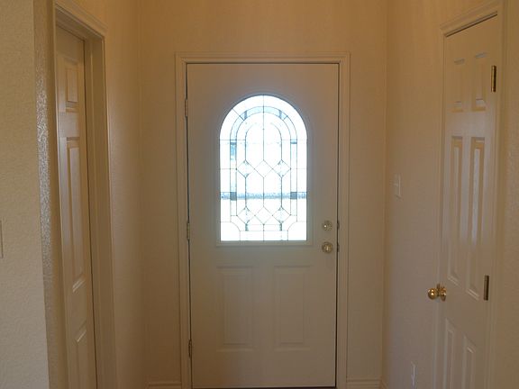 3rd image of 4210 Maid Marian Cir