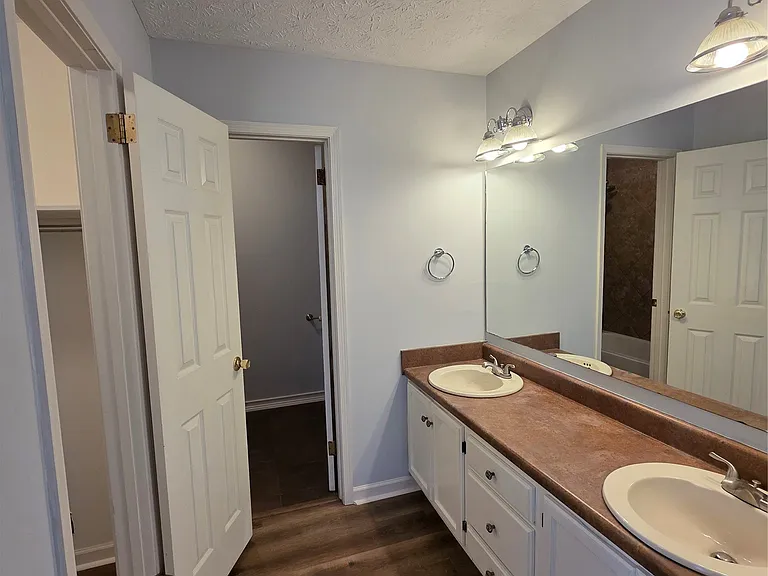6225 Whitewater Ct — Photo 20