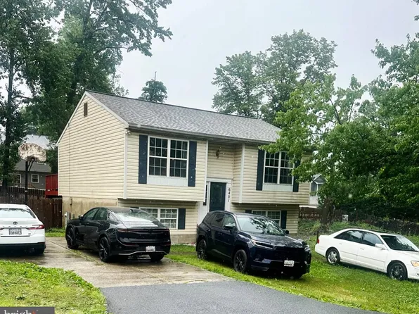 6401 Norris St, Hanover, MD 21076