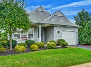19 Henley Cir, Manchester, NJ