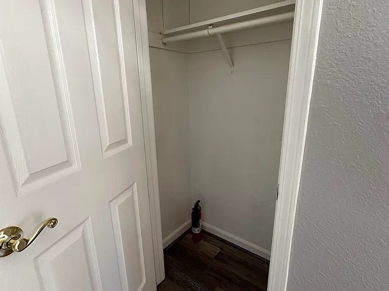 301 Warmcastle Ct — Photo 24