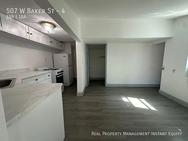 507 W Baker St #4 — Photo 2