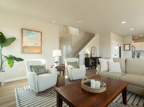 8915 Snapdragon Dr, Missoula, MT 59808