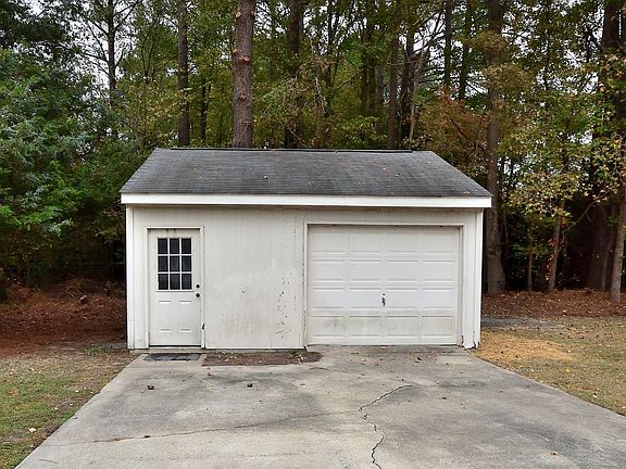 4th image of 3645 Shenandoah Dr