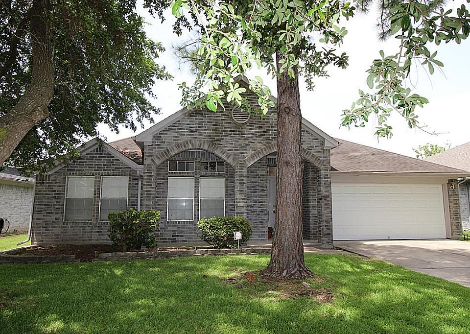 1st image of 5002 Parkcrest Dr