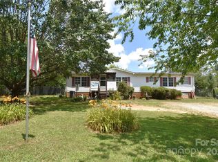 4062 Smokey Creek Rd, Lenoir, NC 28645
