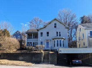 13 Oak St, Clinton, MA 01510