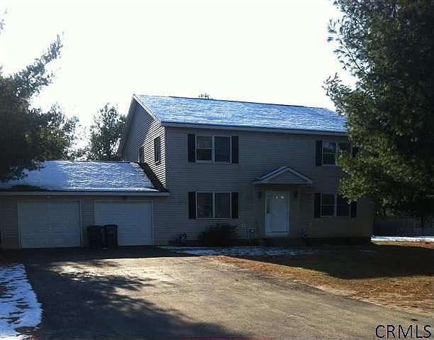 1st image of 17 Woodridge Cir