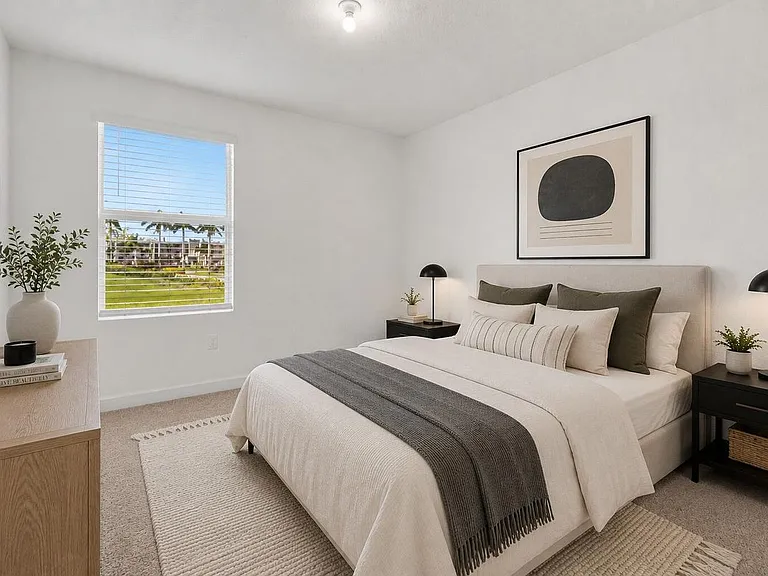 4246 Lagoon Shore Dr — Photo 7