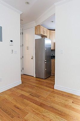 1st image of 326 E 35th St APT 41