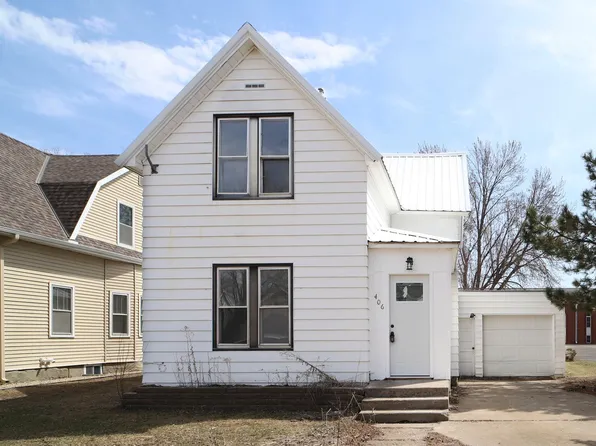 406 4th St NE, Little Falls, MN 56345